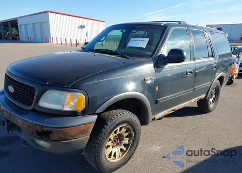 2000 Ford Expedition Xlt z USA, uszkodzony, nr VIN 1FMRU166XYLB19421